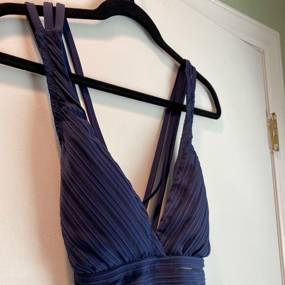 La Blanca Fluid Lines Multi-Strap Cross-Back One Piece w/Mesh Detail -Indigo NWT - Picture 4 of 8